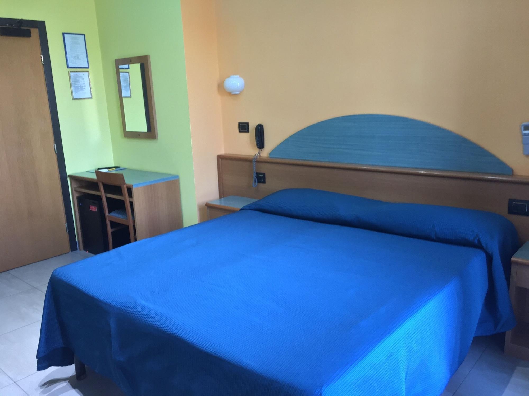 Roma Hotel 3*