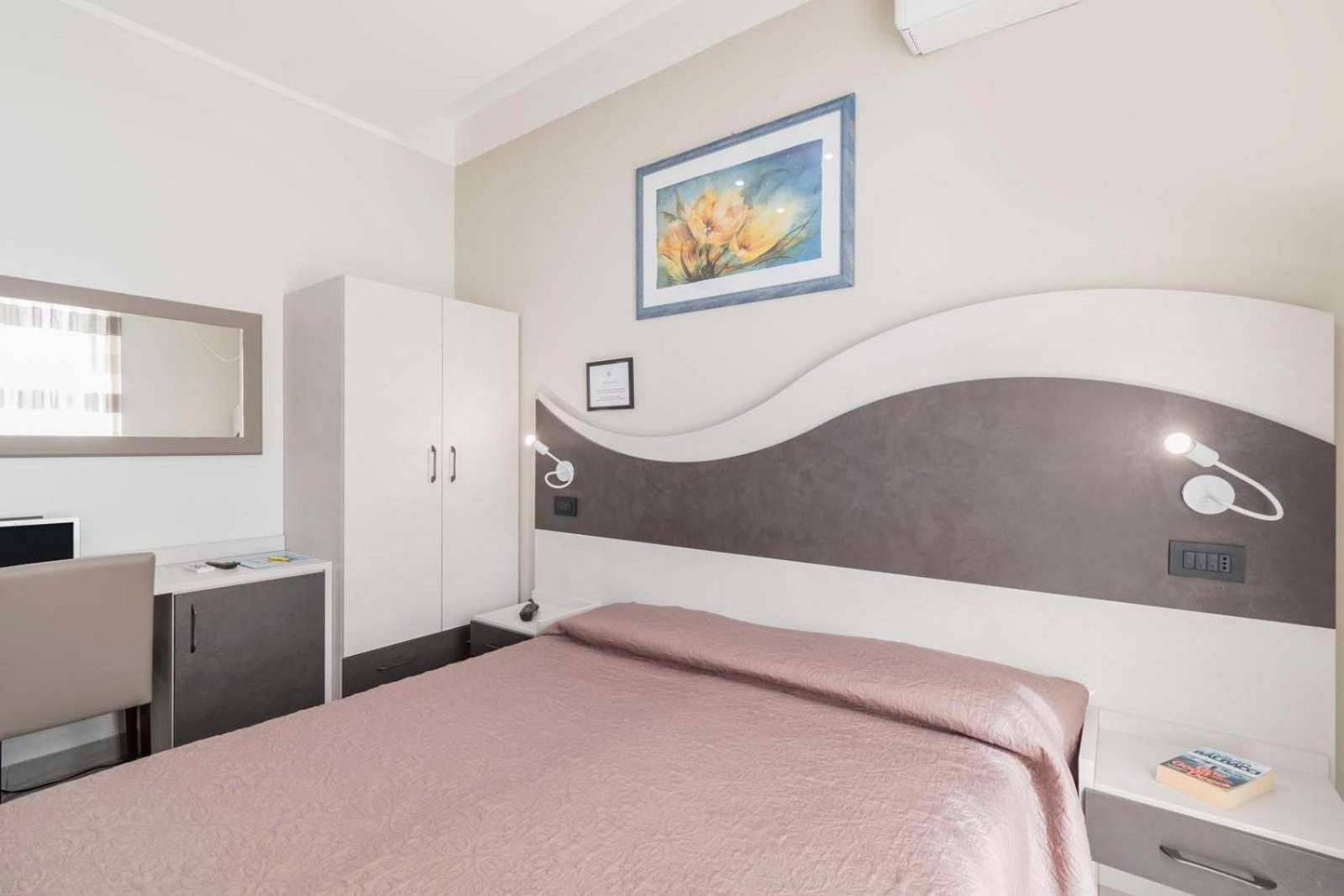 Hotel Roma 3*