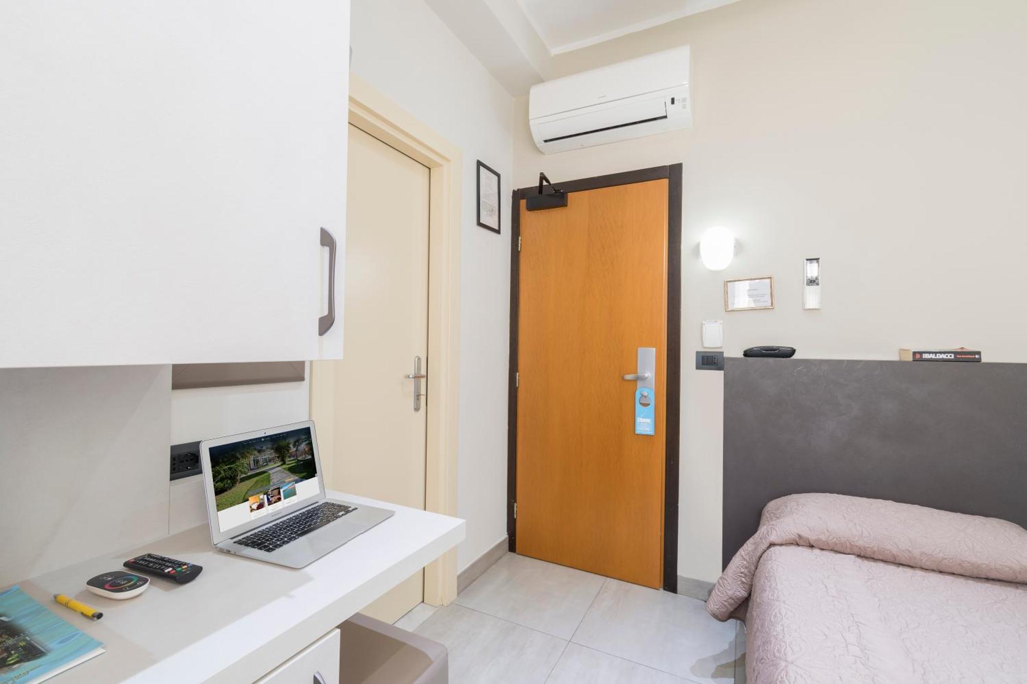 Roma Hotel