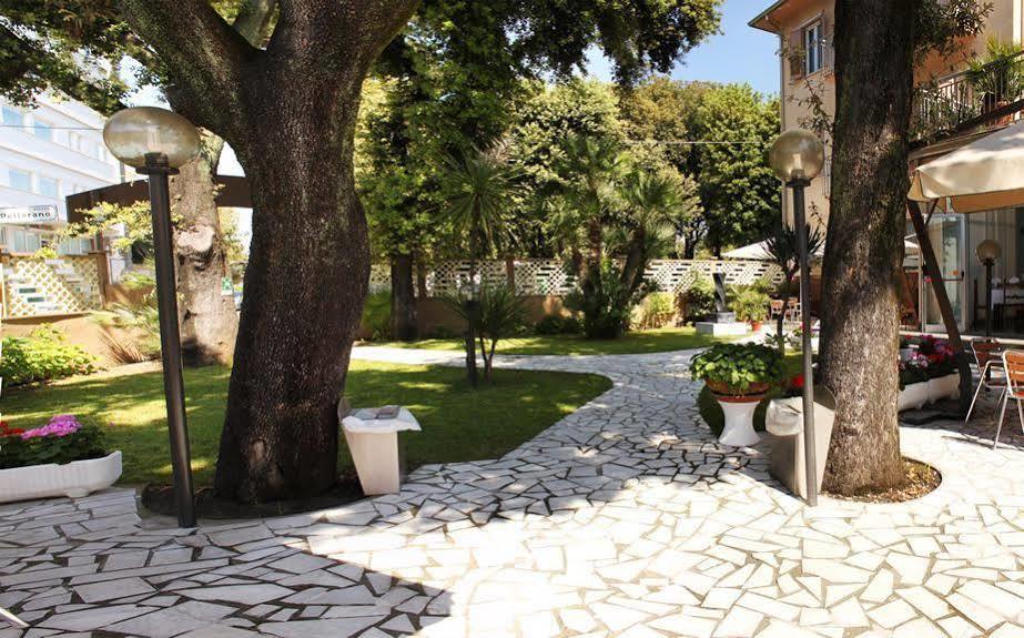 Hotel Roma 3*