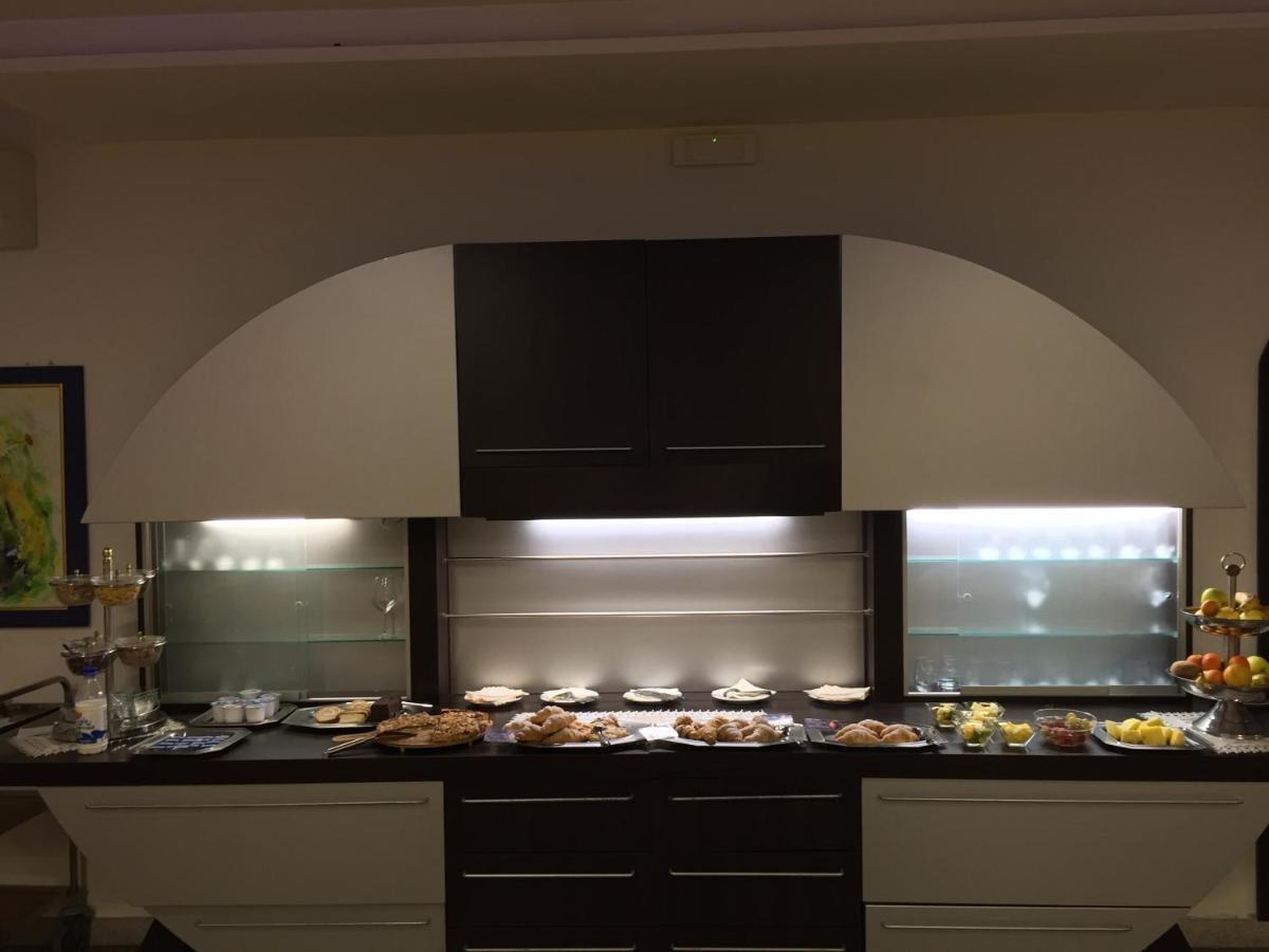Hotel Roma 3*