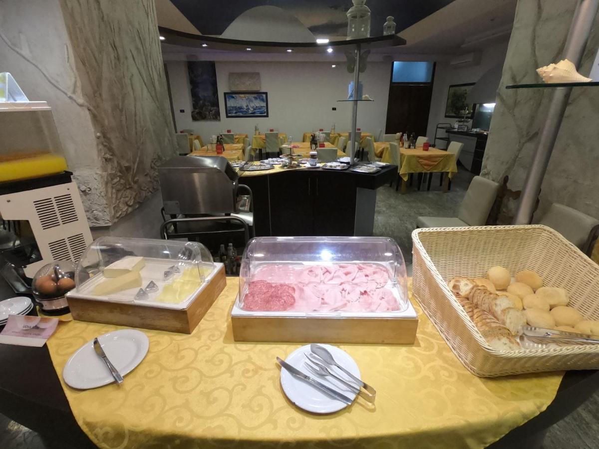 Hotel Roma 3*